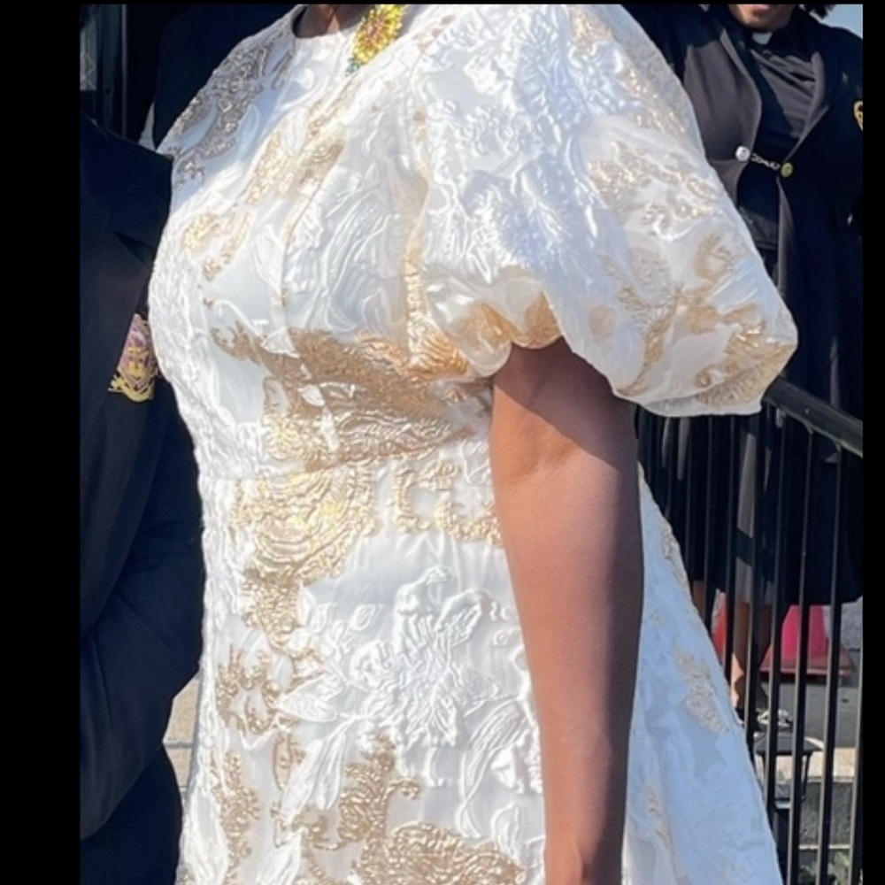 DIANA WHITE & GOLD 💛💛JACQUARD DRESS